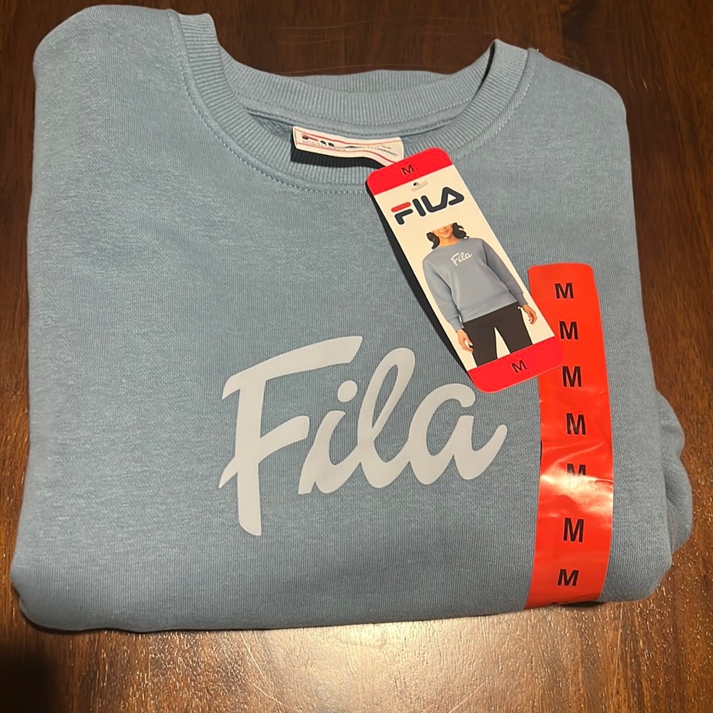 NWT FILA Springlake Crewneck